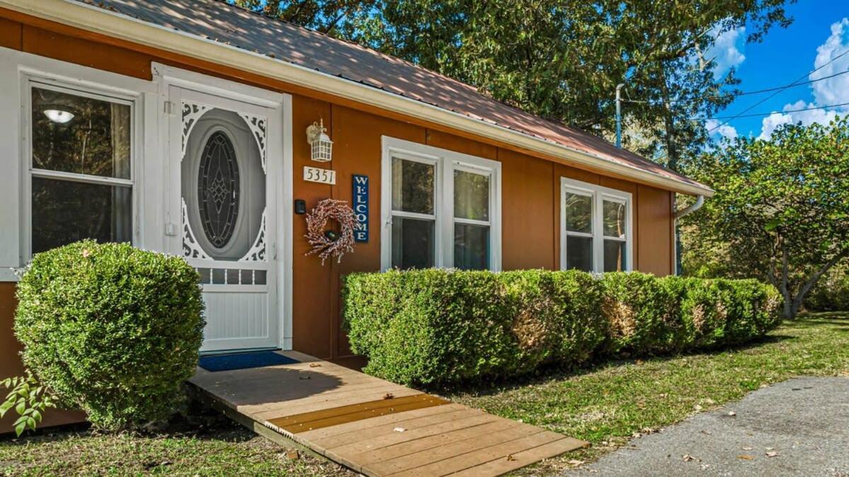 Downtown Mentone - Baileys Bungalow Экстерьер фото